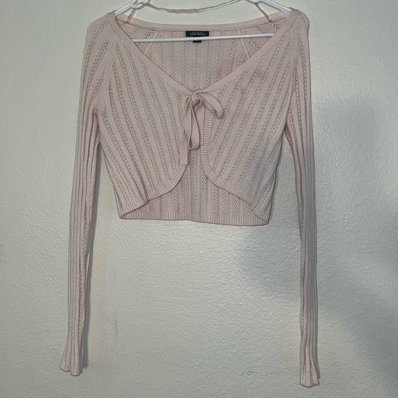 Cream colored top with tie front - Picture 1 of 2